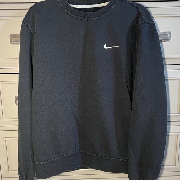 Black Nike Crewneck - Picture 2 of 2